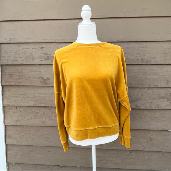 Aerie velour crewneck pullover! - Picture 2 of 5